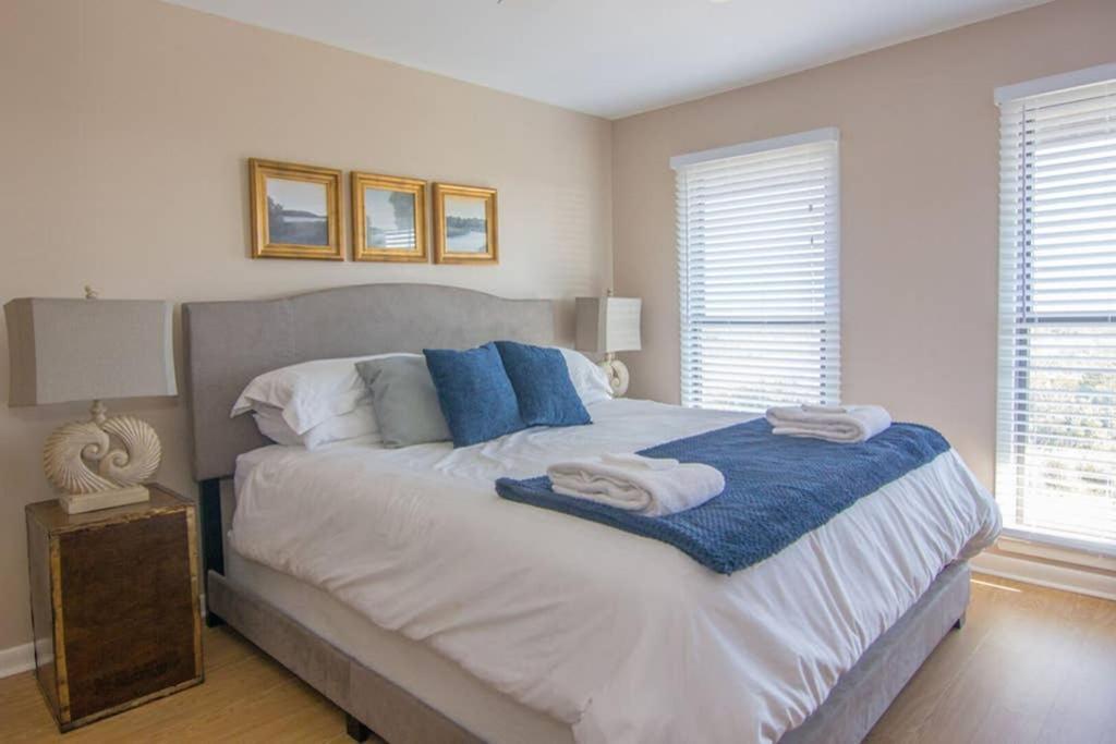Pelican Point Unobstructed Beach Views Beach Access Out Back Door! Harbor Island المظهر الخارجي الصورة