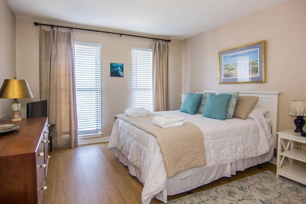 Pelican Point Unobstructed Beach Views Beach Access Out Back Door! Harbor Island المظهر الخارجي الصورة